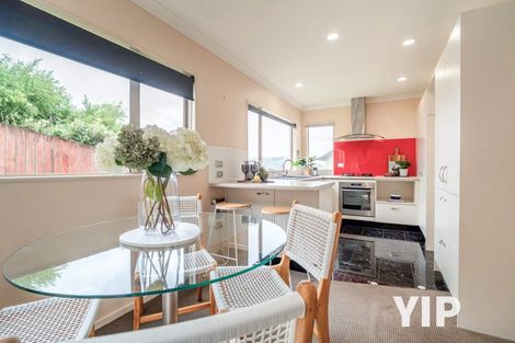 Photo of property in 50 Erlestoke Crescent, Churton Park, Wellington, 6037