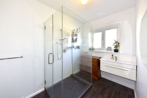 Photo of property in 74 Marine Parade, North New Brighton, Christchurch, 8083