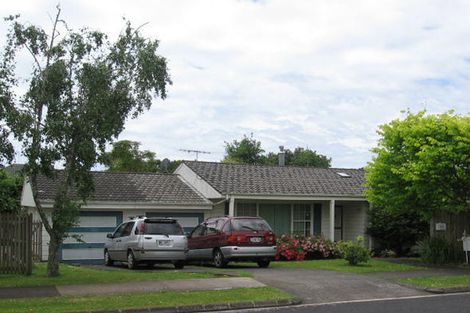 Photo of property in 1a Carmel Avenue, Pakuranga Heights, Auckland, 2010