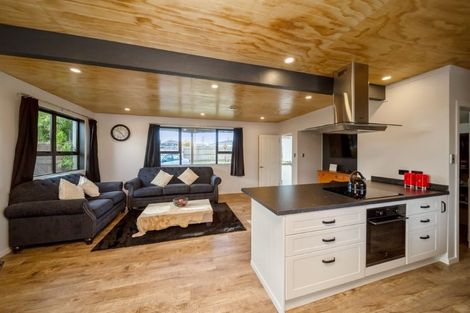 Photo of property in 164 Tukapa Street, Westown, New Plymouth, 4310