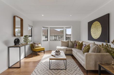 Photo of property in 91 Santiago Crescent, Unsworth Heights, Auckland, 0632