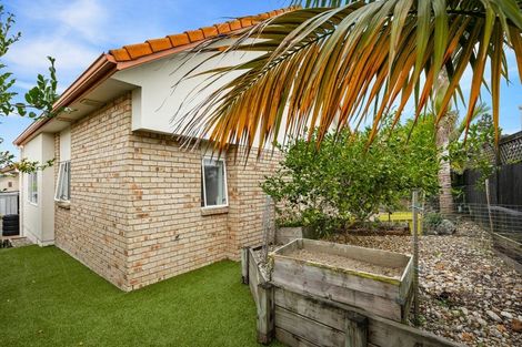 Photo of property in 4 Hendrika Court, Hobsonville, Auckland, 0618