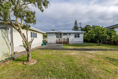 Photo of property in 46 Lupin Road, Otaki, 5512