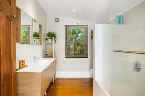Photo of property in 139 Titirangi Road, New Lynn, Auckland, 0600