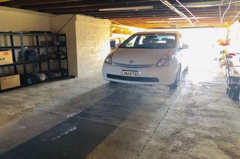 Photo of property in 44 Bleakhouse Road, Howick, Auckland, 2014