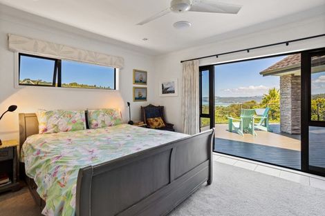 Photo of property in 80 Tarapatiki Drive, Whitianga, 3510