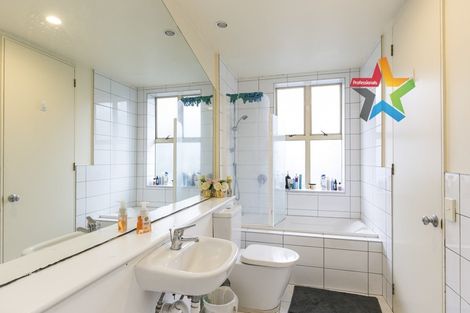 Photo of property in Sirocco Apartments, 802/8u Church Street, Wellington Central, Wellington, 6011