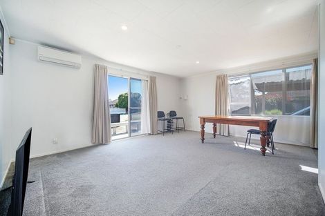 Photo of property in 2/2 Hunua Road, Papakura, 2110