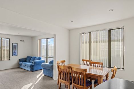 Photo of property in 1a Trist Place, Edgeware, Christchurch, 8013