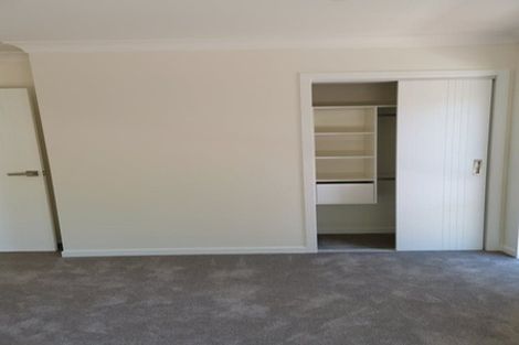 Photo of property in 16 Para Close, Fairview Heights, Auckland, 0632