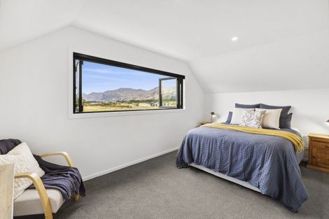 Photo of property in 30 Paterson Drive, Hawea Flat, Lake Hawea, 9382
