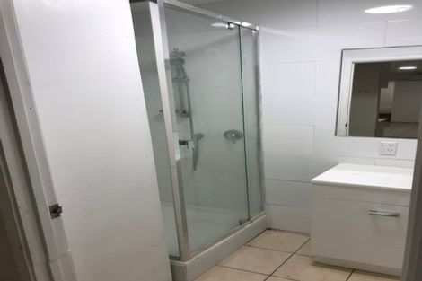 Photo of property in 4 Tupaki Place, Pakuranga Heights, Auckland, 2010