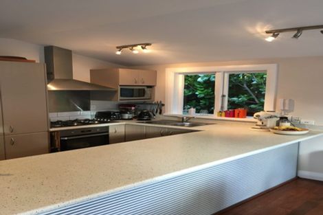 Photo of property in 75 Creswick Terrace, Northland, Wellington, 6012