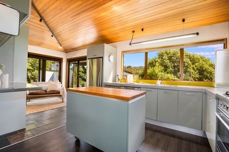 Photo of property in 14 The Crowsnest, Whitby, Porirua, 5024