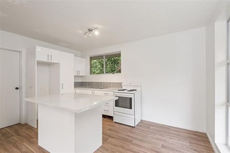 Photo of property in 12 Ruddenklau Lane, Bishopdale, Christchurch, 8053