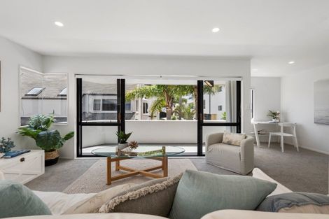 Photo of property in 3 The Mall, Mount Maunganui, 3116