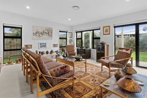 Photo of property in 6 Kingi Te Ahoaho Place, Otaki, 5512