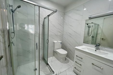 Photo of property in 6b Carlos Drive, Flat Bush, Auckland, 2016