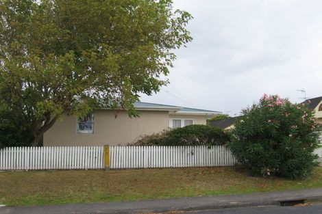 Photo of property in 2/33 Gordon Avenue, Forrest Hill, Auckland, 0620