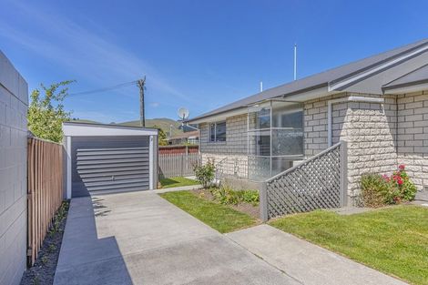 Photo of property in 2/18a Prossers Road, Saint Martins, Christchurch, 8022