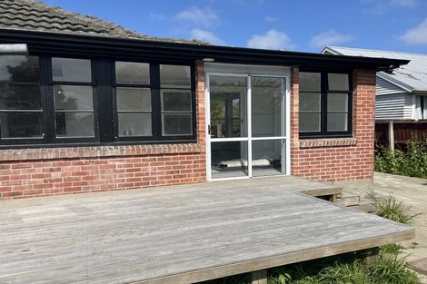 Photo of property in 253 Knowles Street, Mairehau, Christchurch, 8052