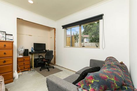 Photo of property in 33 Gala Place, Henderson, Auckland, 0612
