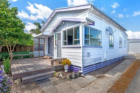 Photo of property in 2 Root Street, Gisborne, 4010