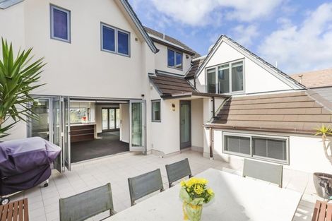 Photo of property in 9a Treasure Grove, Hataitai, Wellington, 6021