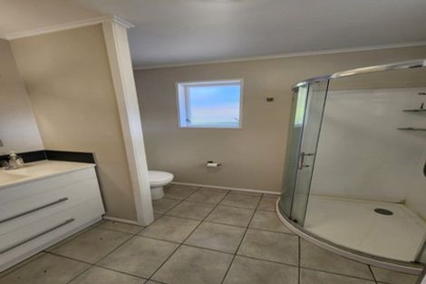 Photo of property in 64 Chatsworth Road, Silverstream, Upper Hutt, 5019