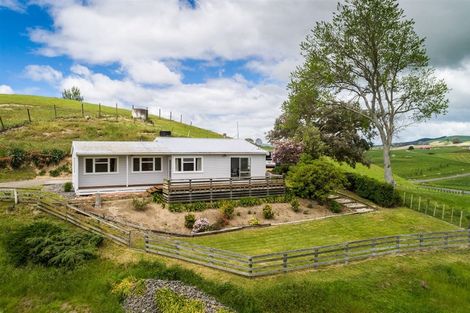 Photo of property in 25 Tod Road, Otane, 4277