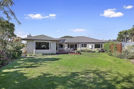 Photo of property in 71 Karamea Street, Whalers Gate, New Plymouth, 4310