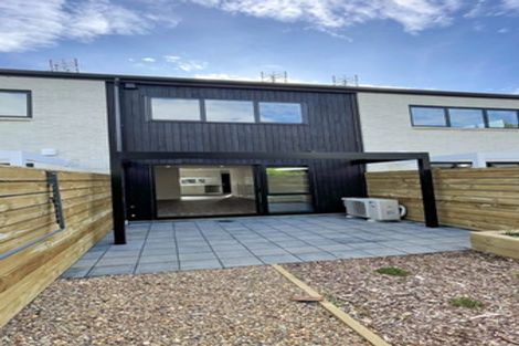 Photo of property in 13 Whanui Place, Mangere Bridge, Auckland, 2022