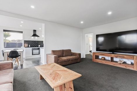 Photo of property in 28 Shetland Street, Woolston, Christchurch, 8062
