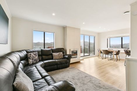 Photo of property in 7b Becker Way, Karori, Wellington, 6012