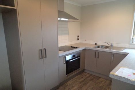 Photo of property in 114u2 Old Farm Road, Hamilton East, Hamilton, 3216