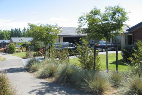 Photo of property in 8 Hideaway Gate, Parklands, Christchurch, 8083