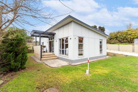 Photo of property in 2a Kokako Road, Otaihanga, Paraparaumu, 5036