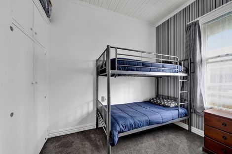 Photo of property in 278 South Road, Hawera, 4610