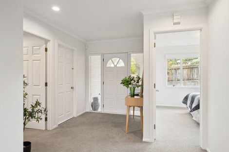 Photo of property in 116 Woodman Drive, Tawa, Wellington, 5028