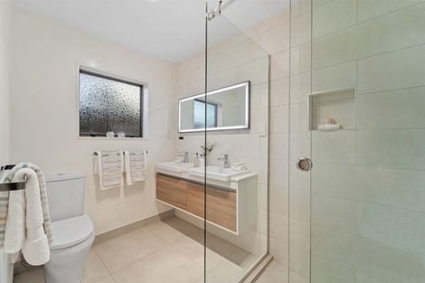 Photo of property in 63c Nile Road, Milford, Auckland, 0620