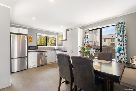 Photo of property in 4 Ririno Place, Manurewa, Auckland, 2102