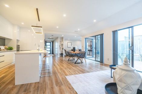Photo of property in 23 Reserva Crescent, Kumeu, 0810