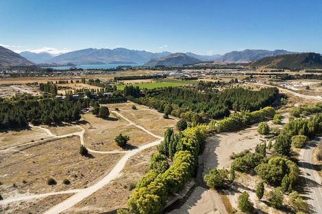 Photo of property in 289 Riverbank Road, Wanaka, 9382