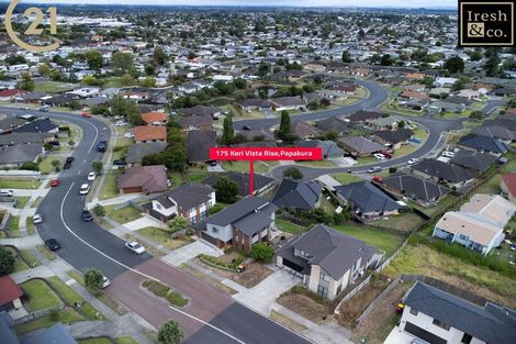 Photo of property in 175 Keri Vista Rise, Papakura, 2110