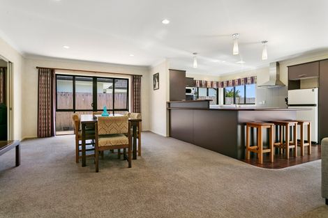 Photo of property in 14 Mirbeck Avenue, Cambridge, 3434