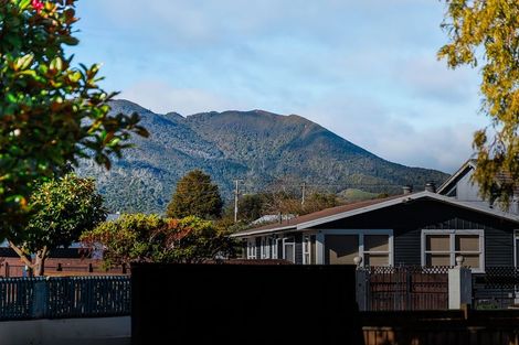 Photo of property in 8 Simkin Street, Taupo, 3330