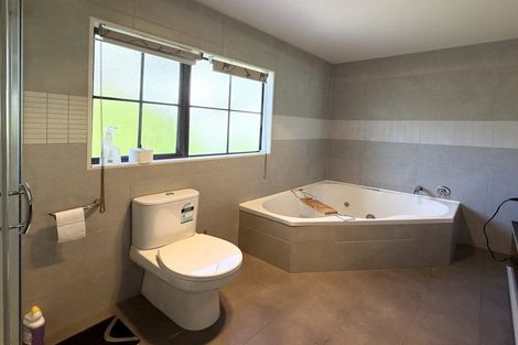 Photo of property in 46 Bur Oak Terrace, Schnapper Rock, Auckland, 0632