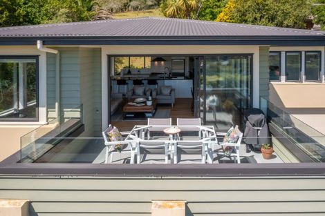 Photo of property in 39b Kakariki Grove, Waikanae, 5036