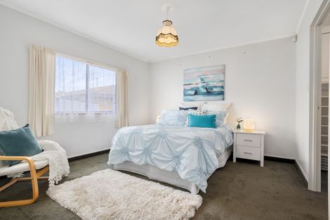 Photo of property in 4 Parker Avenue, New Lynn, Auckland, 0600