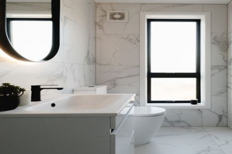 Photo of property in 105 Tiketike Way, Brooklyn, Wellington, 6021